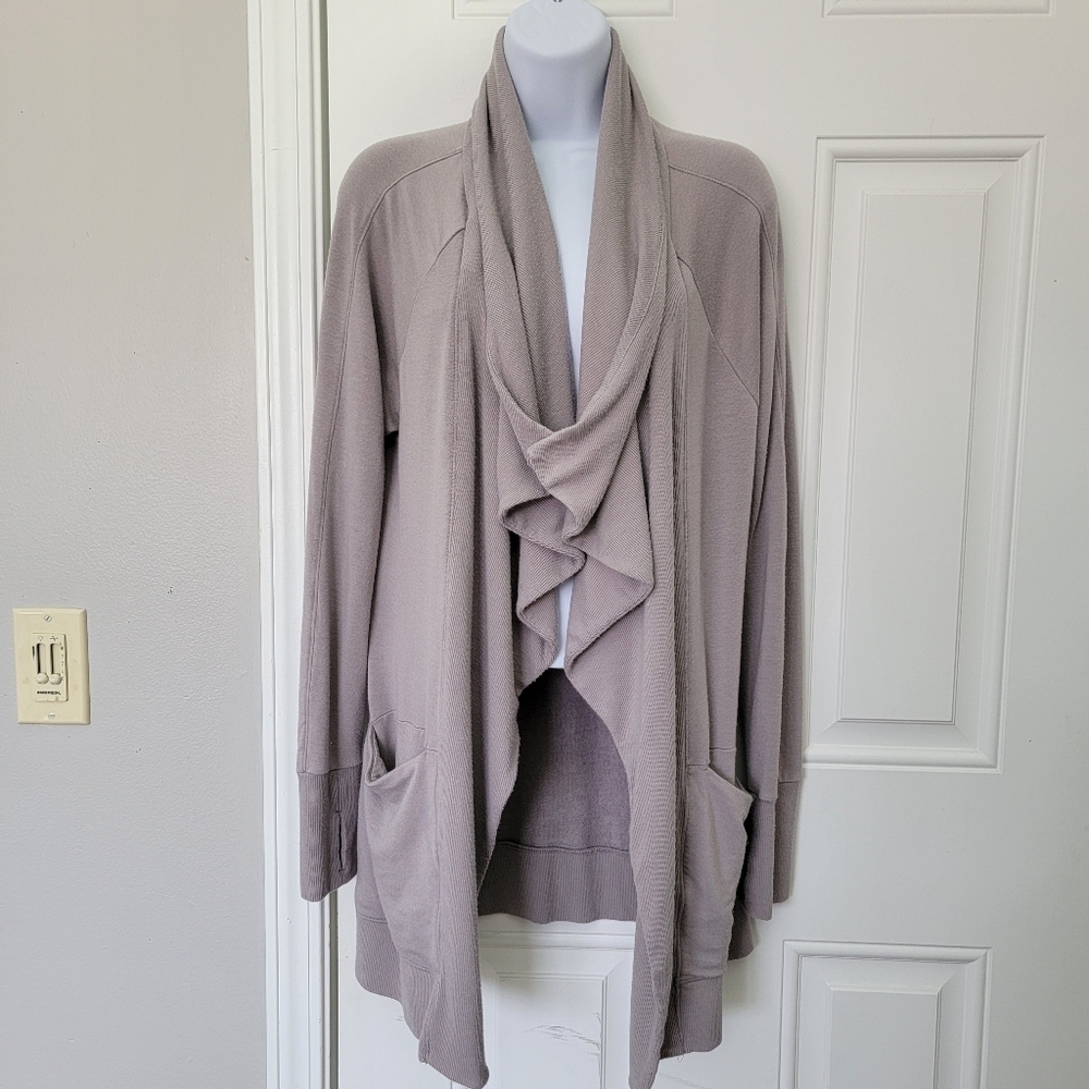Athleta Gray Open Waterfall Long Sweater Pockets Magnetic Close Soft Cozy Size S